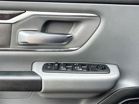 Used 2019 RAM 1500 Big Horn AWD/4WD image 17