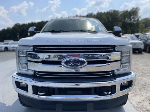 Used 2017 Ford F250 Lariat w/ Lariat Ultimate Package AWD/4WD image 2