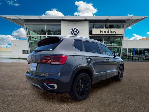 Used 2023 Volkswagen Taos SE AWD/4WD image 7
