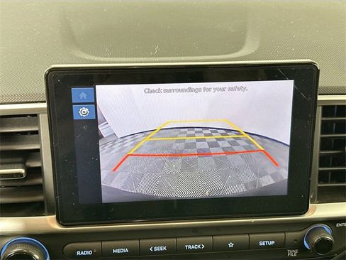 Used 2024 Hyundai Venue SE image 12