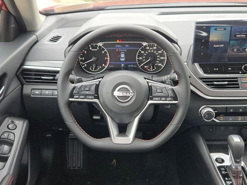 New 2026 Nissan Altima 2.5 SR FWD image 16