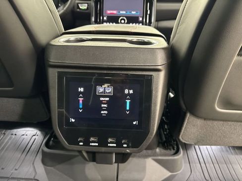 New 2026 GMC Yukon XL AT4 Ultimate AWD/4WD image 22