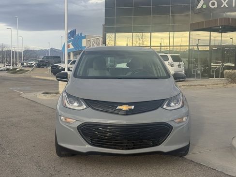 Used 2020 Chevrolet Bolt LT image 2