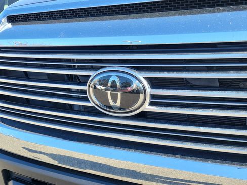 Used 2019 Toyota Tundra Limited image 5