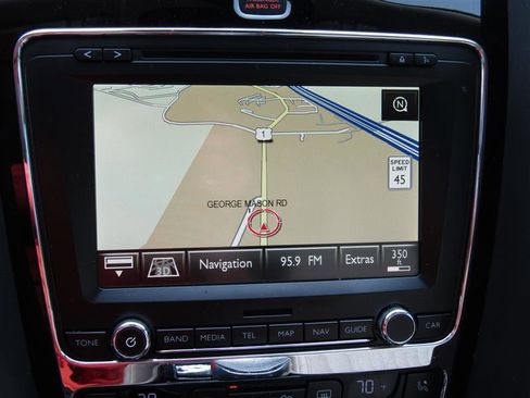 Used 2017 Bentley Flying Spur V8 image 20