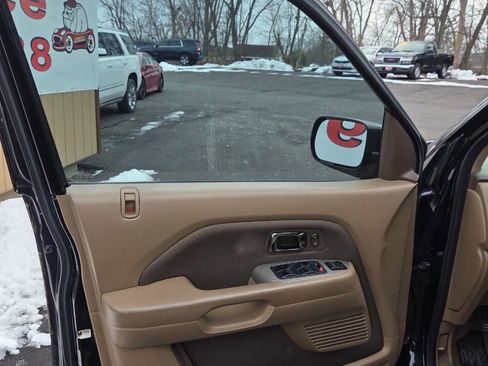 Used 2006 Honda Pilot LX image 9