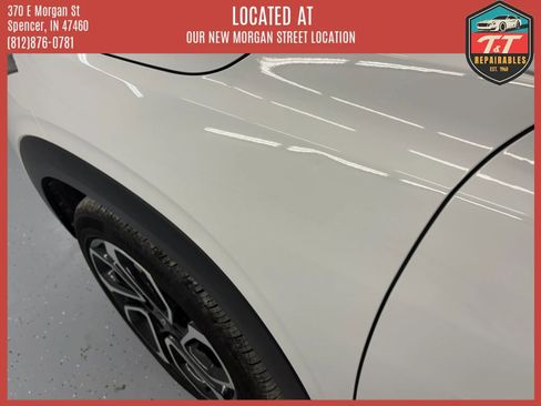 Used 2024 Chevrolet Trax RS w/ Sunroof Package FWD image 18