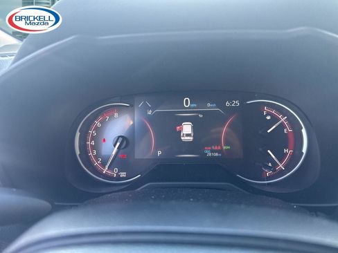 Used 2024 Toyota RAV4 XLE w/ Convenience Package image 5