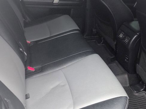 Used 2017 Toyota 4Runner SR5 Premium image 11