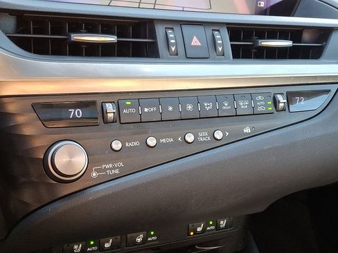 Certified 2021 Lexus ES 350 w/ Premium Package image 17