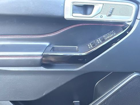 Certified 2022 Ford Explorer ST-Line RWD image 19