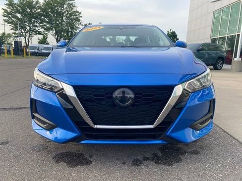 Used 2021 Nissan Sentra SV FWD image 2