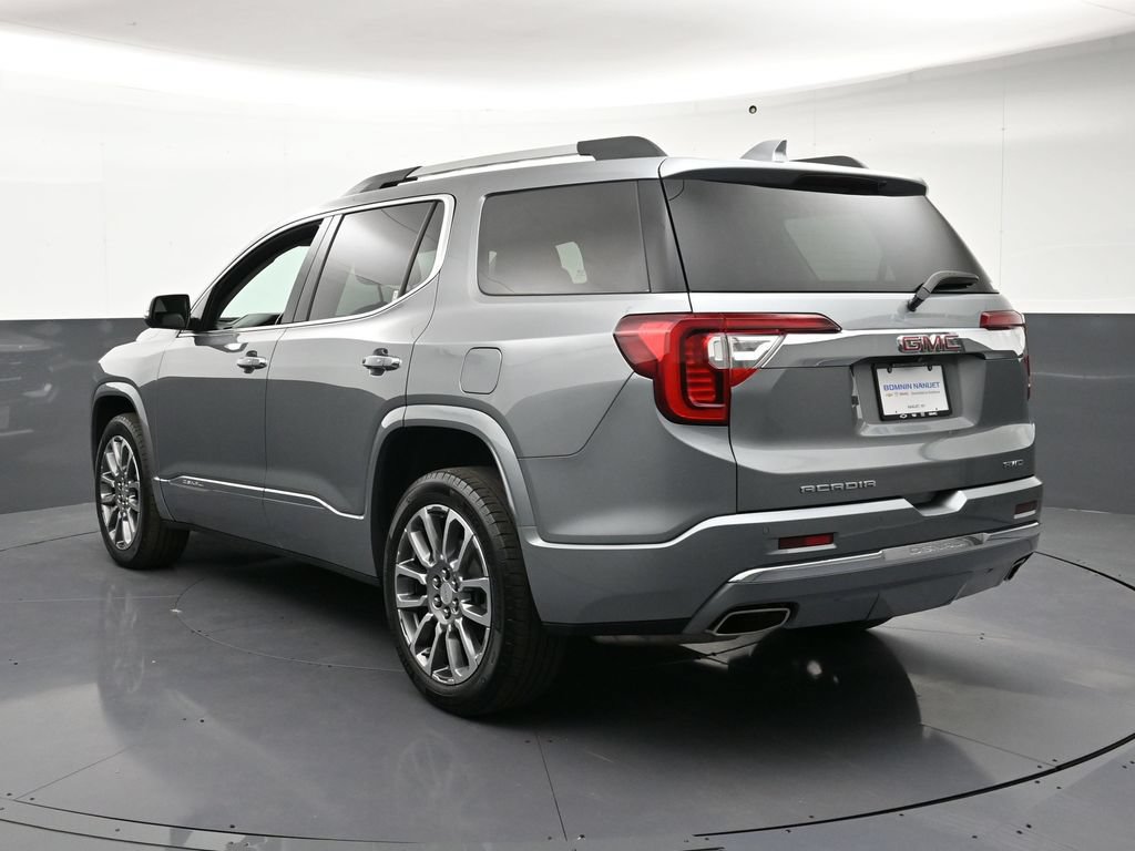 Used 2023 GMC Acadia Denali w/ Denali Technology Package AWD/4WD image 3