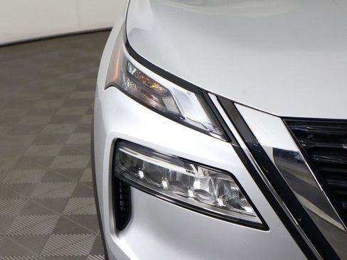 Used 2023 Nissan Rogue SV image 13