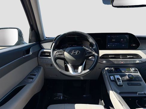 Used 2022 Hyundai Palisade SEL w/ Convenience Package image 16