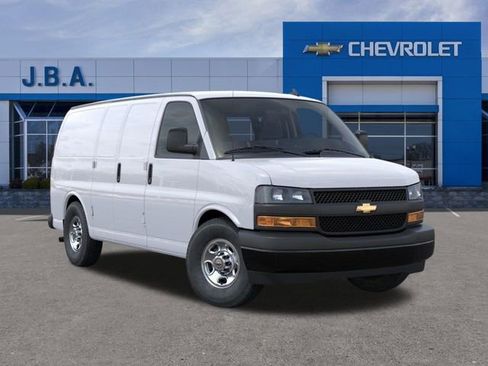 New 2025 Chevrolet Express 3500 Work Van w/ Driver Convenience Package image 8