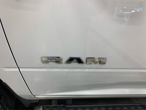 Used 2024 RAM 3500 Big Horn AWD/4WD image 22