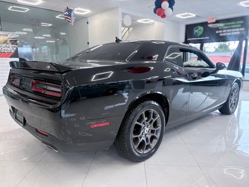 Used 2018 Dodge Challenger GT AWD/4WD image 12