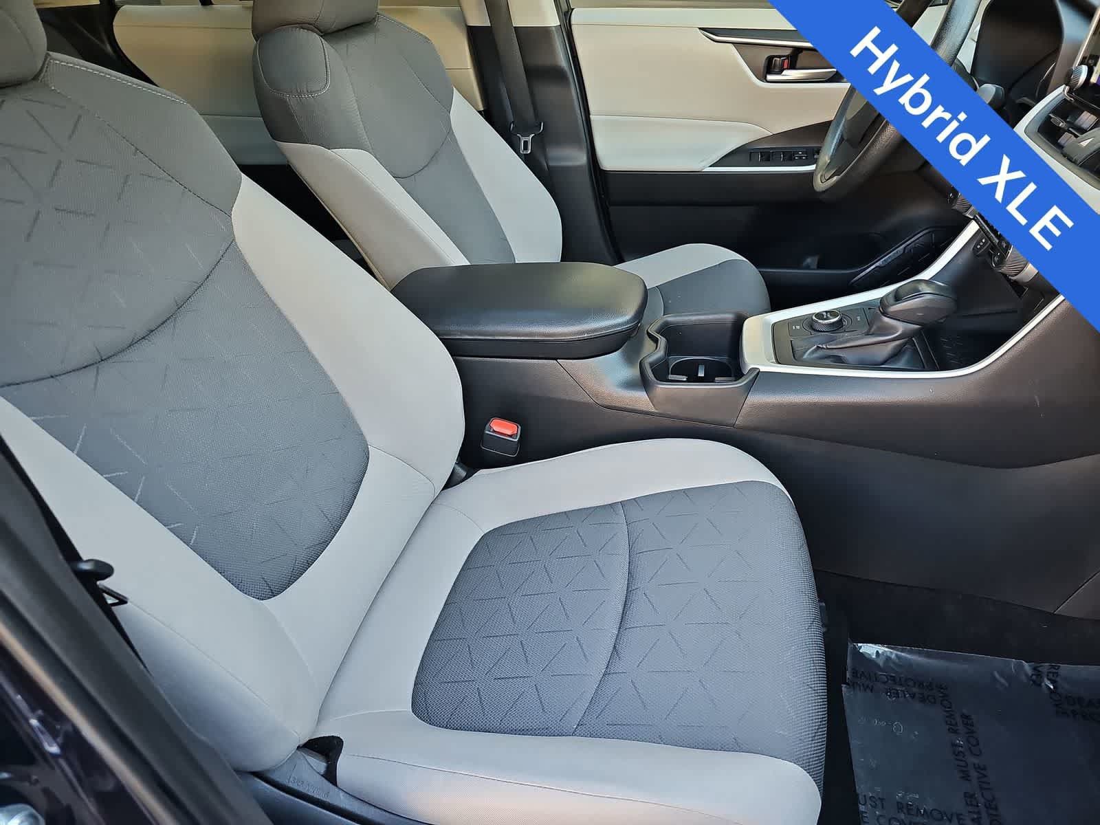 Used 2024 Toyota RAV4 XLE w/ Convenience Package AWD/4WD image 18