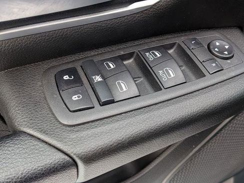 Certified 2022 RAM 1500 Big Horn image 15