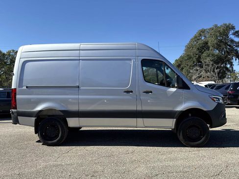 Used 2024 Mercedes-Benz Sprinter 144 Cargo image 3