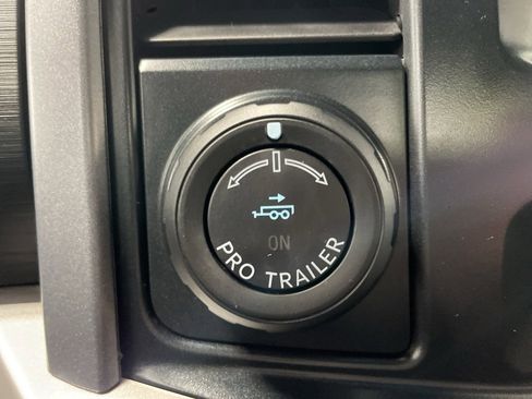 Used 2023 Ford F150 XLT w/ Trailer Tow Package image 39