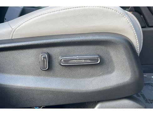 Certified 2020 Honda CR-V Touring image 23