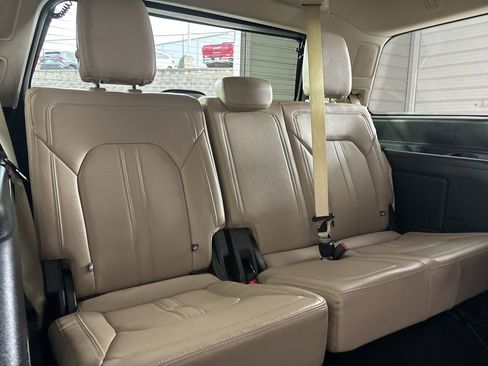 Used 2024 Ford Expedition Limited image 31