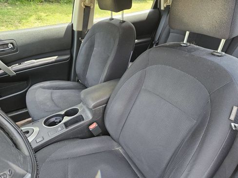 Used 2015 Nissan Rogue S w/ Convenience Package FWD image 12