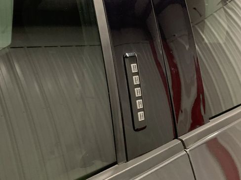 Used 2020 Ford F150 XLT image 14