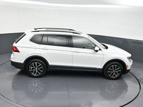 Used 2021 Volkswagen Tiguan SEL image 21