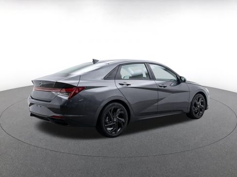 Used 2026 Hyundai Elantra Sport FWD image 9