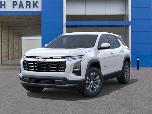 New 2026 Chevrolet Equinox LT FWD image 6