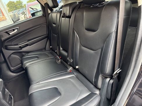 Used 2022 Ford Edge Titanium w/ Equipment Group 301A image 10