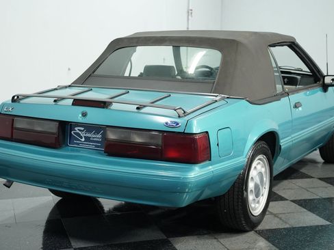 Used 1992 Ford Mustang LX image 10