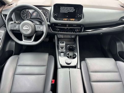 Used 2023 Nissan Rogue SL w/ SL Premium Package image 12