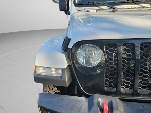 Used 2022 Jeep Gladiator Willys image 12