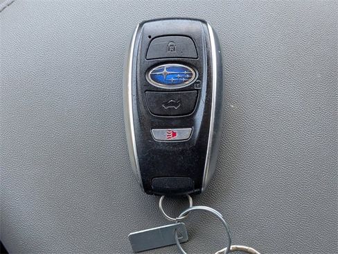 Used 2022 Subaru Outback Limited w/ Popular Package #2 image 32