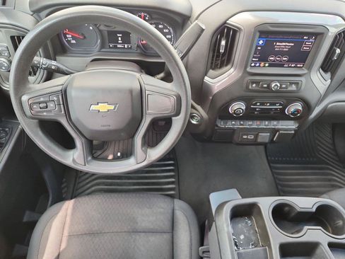Used 2022 Chevrolet Silverado 1500 Custom RWD image 11