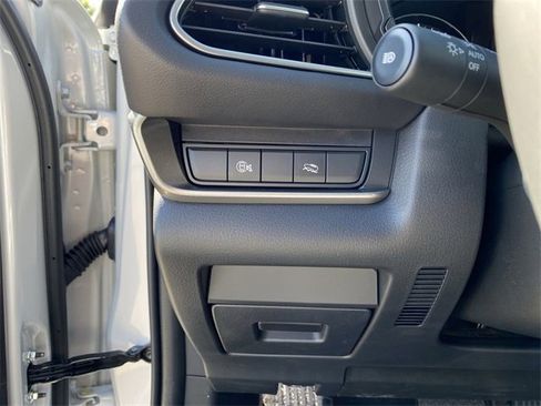 New 2025 MAZDA CX-30 AWD 2.5 S w/ Select Sport Pkg image 15