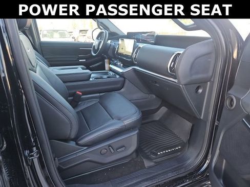 New 2026 Ford Expedition Platinum w/ Stealth Appearance Package image 33