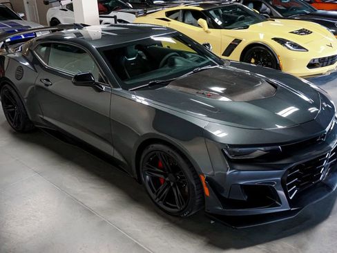 Used 2018 Chevrolet Camaro ZL1 image 69