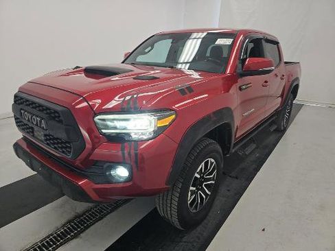 Used 2021 Toyota Tacoma TRD Sport image 1