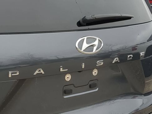 Used 2022 Hyundai Palisade SEL w/ Premium Package FWD image 13