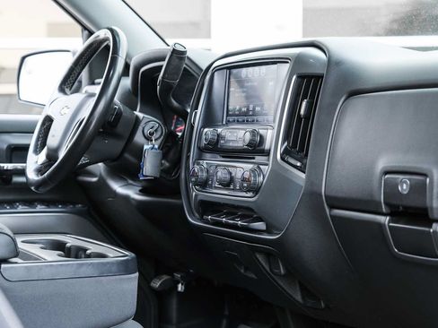Used 2018 Chevrolet Silverado 1500 LT w/ Texas Edition AWD/4WD image 27