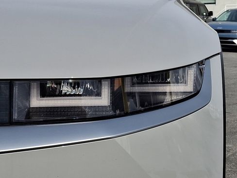 Certified 2022 Hyundai Ioniq 5 SE image 10