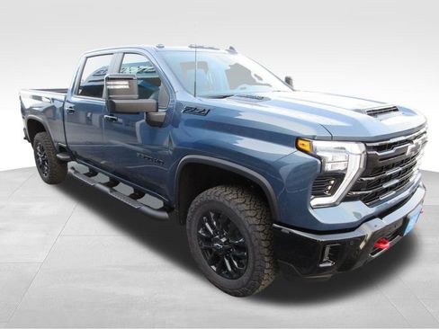 New 2026 Chevrolet Silverado 3500 LT w/ Trail Boss Package AWD/4WD image 7