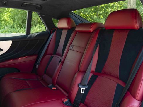 Used 2019 Lexus LS 500 F Sport w/ Accessory Package (Z2) AWD/4WD image 17