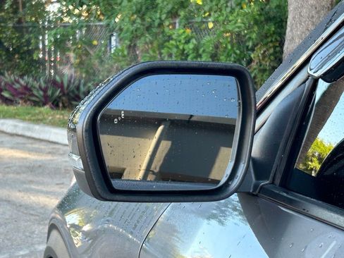 Used 2021 Ford Explorer ST w/ Equipment Group 401A AWD/4WD image 17