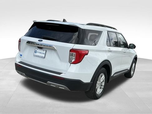 Used 2023 Ford Explorer XLT w/ Equipment Group 202A RWD image 8